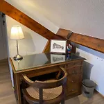 Familial Avec Jardin A * ديف-سو-مير