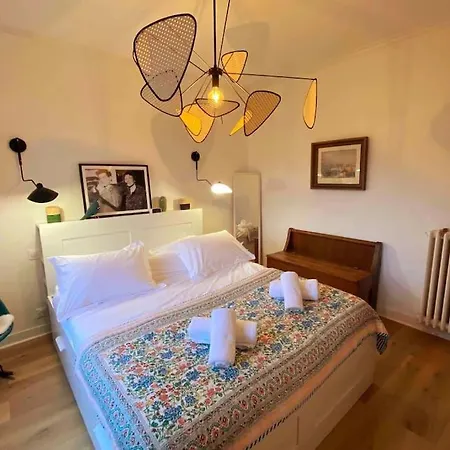 Familial Avec Jardin A بيت للعطل