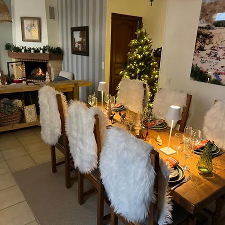 بيت للعطل Familial Avec Jardin A *